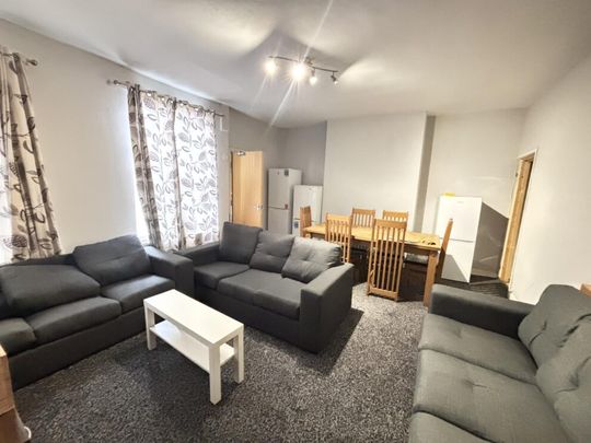 2 Regent Terrace, Leeds, LS6 1NP - Photo 1