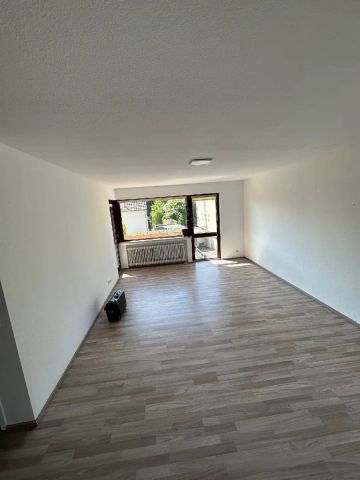 Klassische 3-Zimmer-Wohnung mit Einbauküche und Westbalkon in Leverkusen-Opladen! - Photo 5