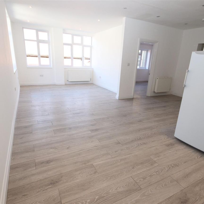 1 bedroom Flat to let - Photo 1