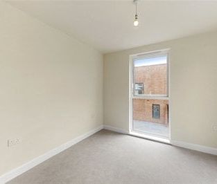 Genome Close, Cambridge, Cambridgeshire, CB3 0XX - Photo 4