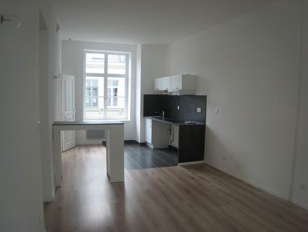 Location Appartement 3 pièces 48m² VALENCIENNES 59300 - Photo 4