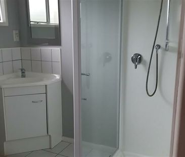 Solid Family Home - Photo 4