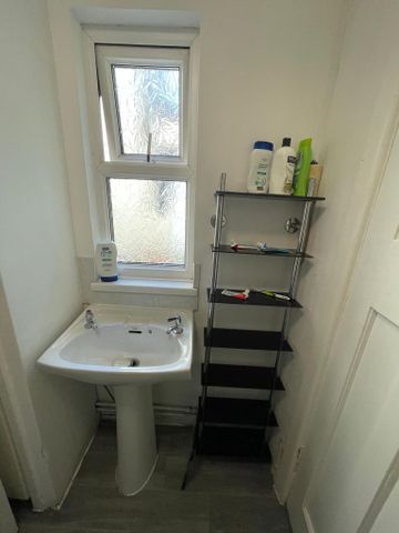 7 bedroom house share to rent - Photo 2