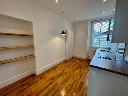1 bedroom flat to rent - Photo 3