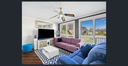 Beautiful Family Home - Photo 2