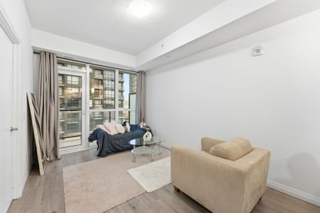 For Lease - 108 Garment Street Unit# 812, Kitchener, Ontario - Photo 3