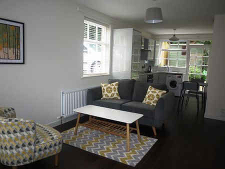 4a Windsor Close, Belfast BT9 6FG - Photo 2