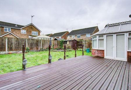 4 bedroom detached house to rent - Photo 5