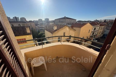 Location Appartement 45m² TOULON 83000 - Photo 5