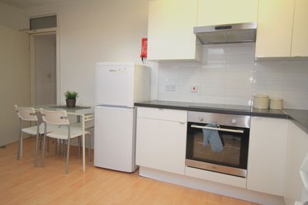 Flat 3, 22 Kelso Road, LS2 9PR, Leeds - Photo 5