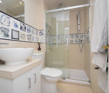 3 bedroom terraced house to rent - Photo 2