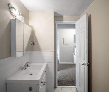 2 Bedroom - Photo 6