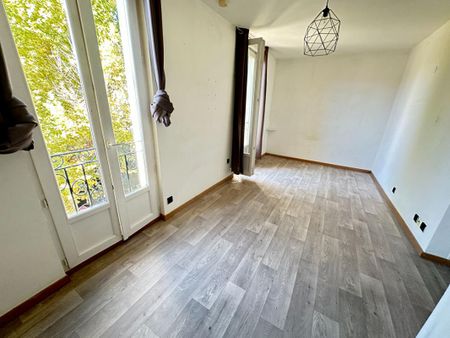 Location Appartement 1 pièce 21m² GRANS 13450 - Photo 2