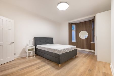 3 bedroom flat to rent - Photo 4