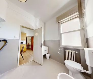 Via Ugo Foscolo, Padova, Veneto 35131 - Photo 6