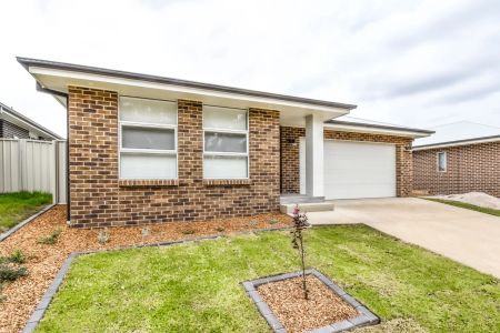 16 William Maker Drive, Orange. - Photo 4