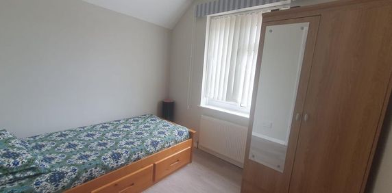 1 bedroom semi-detached house to rent - Photo 2