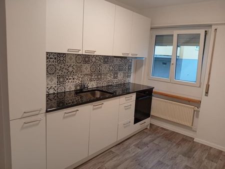 "Neu renovierte 2-Zimmerwohnung in Bettlach" - Photo 3