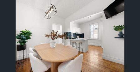 Charming Maisonette Fresh from Vogue-Style Makeover - Photo 5