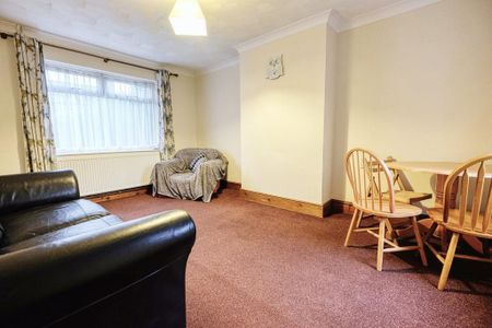 5 bedroom terraced house to rent - Photo 2