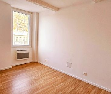 Location Appartement 2 pièces 34m² GONFARON 83590 - Photo 2