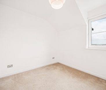 Montrose Court - Photo 3