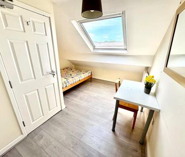 5 bedroom terraced house to rent - Photo 6