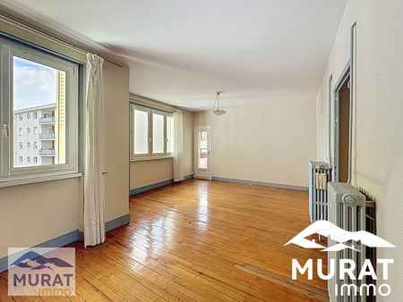 Location Appartement 5 pièces 81m² CHAMALIERES 63400 - Photo 2