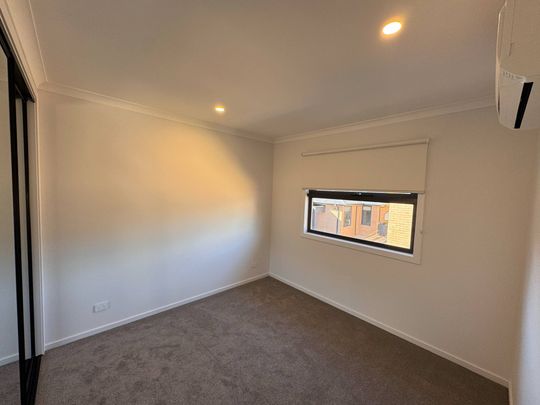Brand-New Designer Townhouse in Prime Mount Evelyn Location - Photo 1