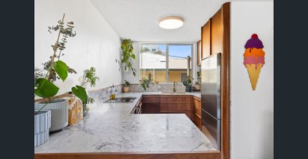 Beachside Bliss – Stylish 2-Bed Unit Opposite Tallebudgera Surf Club - Photo 5