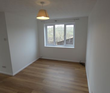 1 bed House - To Let - Photo 5