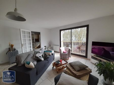 Location Appartement 4 pièces 97m² LAVAL 53000 - Photo 4