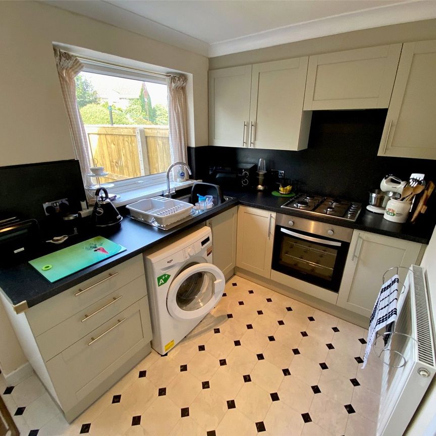 2 bedroom terraced house to rent - Photo 1