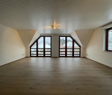 Licht dakappartement met balkon in Zoersel - Photo 1