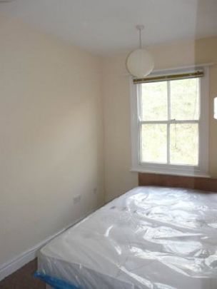 1 Bed - 4 Bed Uphill Student House For 2019/20 - Photo 1