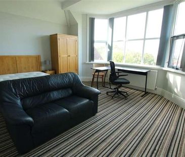 Carew Road, Eastbourne, East Sussex, BN21 - Photo 1