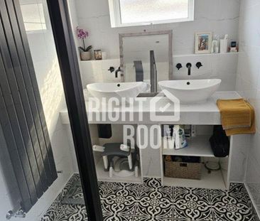 1 bedroom in a house share to rent - Photo 6
