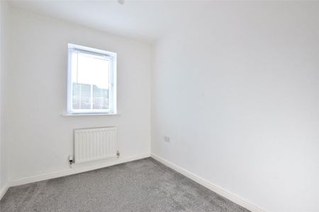 3 bedroom end of terrace house to rent - Photo 5