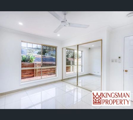15 Mayfair Place, Stretton, Qld 4116 - Photo 1