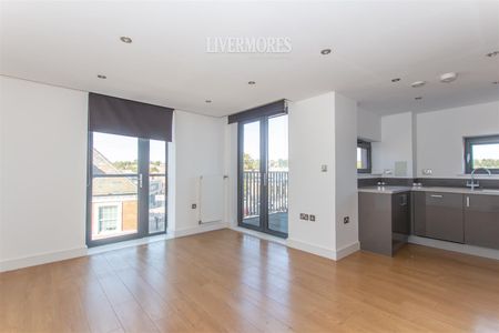 2 bedroom Apartment to let - Photo 5