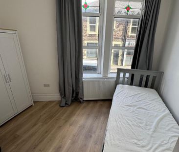 1 bedroom in a house share to rent - Photo 4