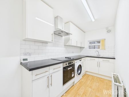 3 bedroom House - STATION ROAD, KNEBWORTH - Photo 2