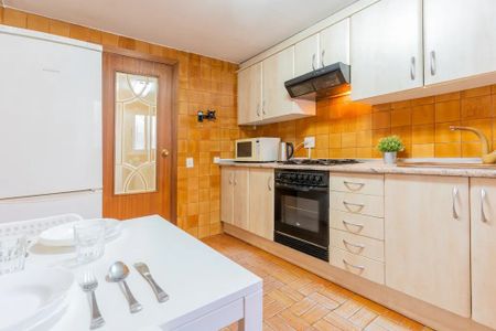 Carrer Oltà, Valencia, Valencian Community 46006 - Photo 5