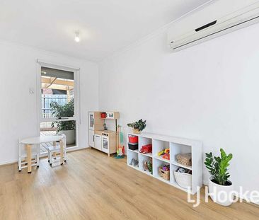 2/4 King David Court, Hampton Park VIC - Photo 1