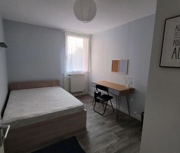 A AGEN, APPARTEMENT T4 MEUBLÉ AVEC PARKING EXTÉRIEUR ET TERR - Photo 5
