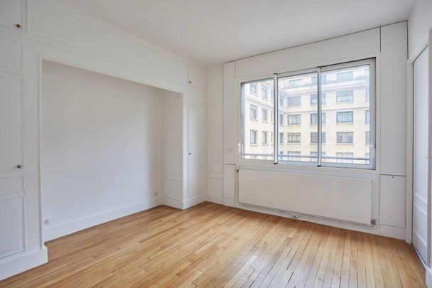 Location appartement, Paris 16ème (75016), 3 pièces, 125 m², ref 84238197 - Photo 1