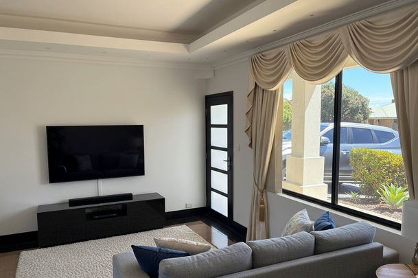 Canning Vale - Photo 1