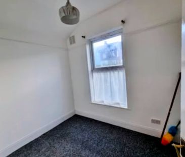 3 Bed Terraced House, Elmham Road, S9 - Photo 3