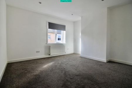 2 bedroom end of terrace house to rent - Photo 4