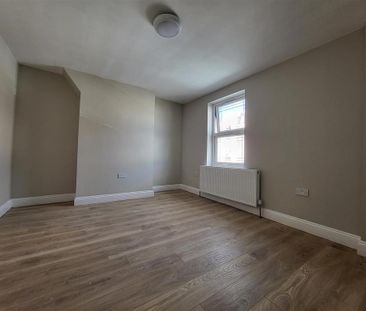 4 bedroom house share to rent - Photo 1